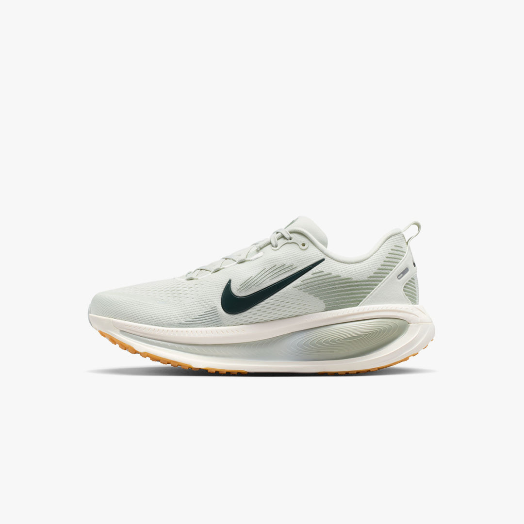 Nike Vomero 18
