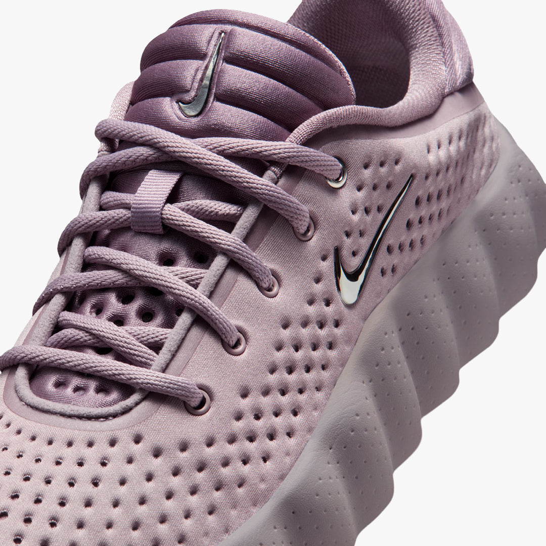 Nike Mind 002