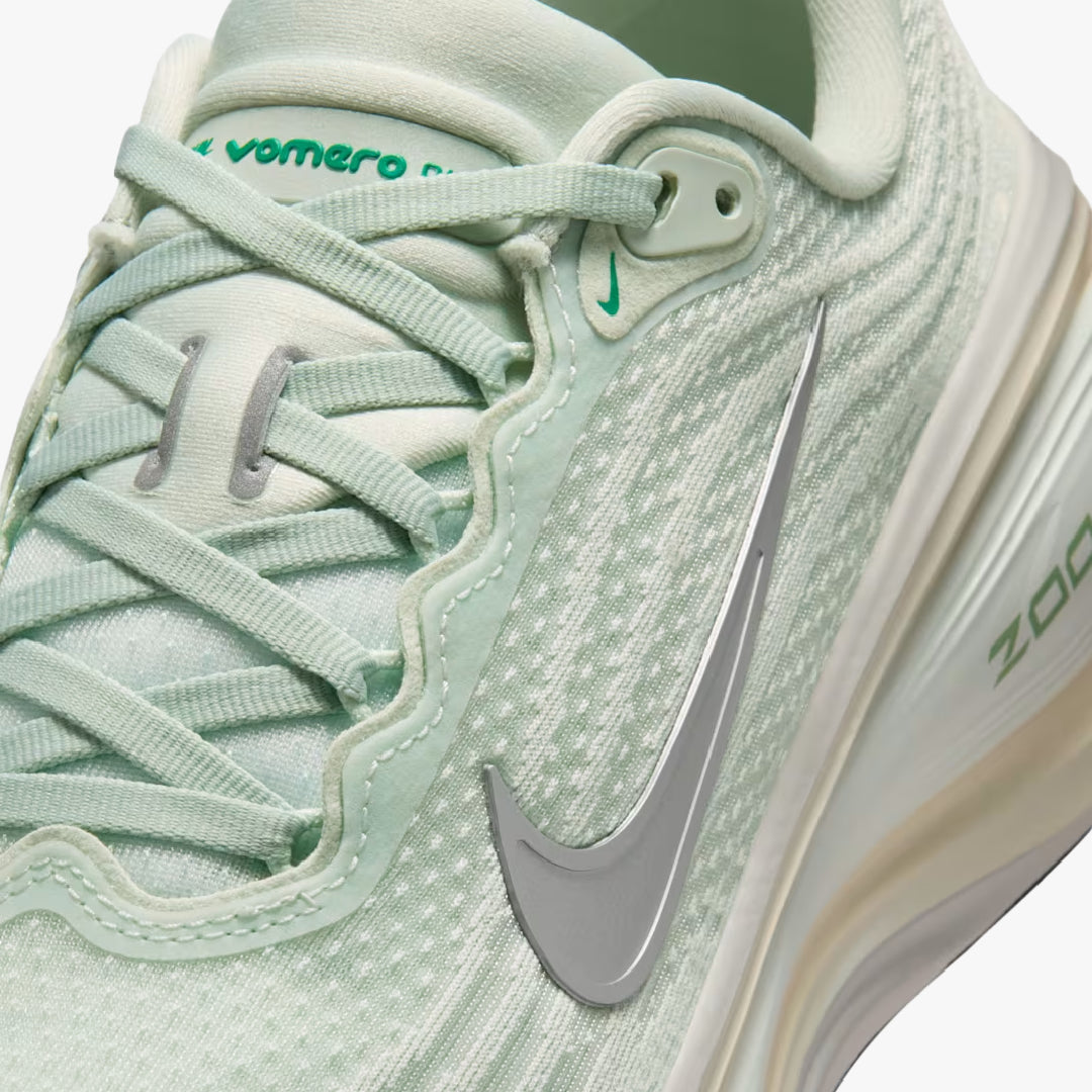 Nike Vomero Plus