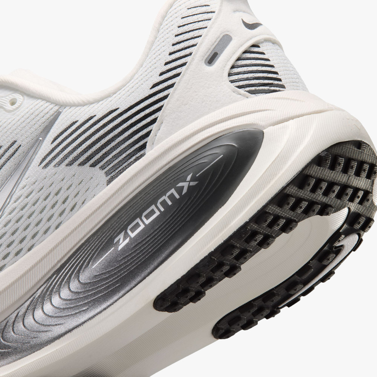 Nike Vomero 18